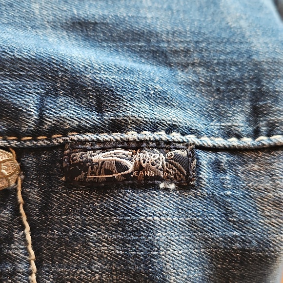 Silver Jeans - Picture 5 of 8